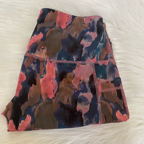 LegEnd Patterned Leggings w/Pockets Sz L - Picture 1 of 3